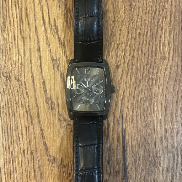 Caravelle Men’s watch - Picture 2 of 4